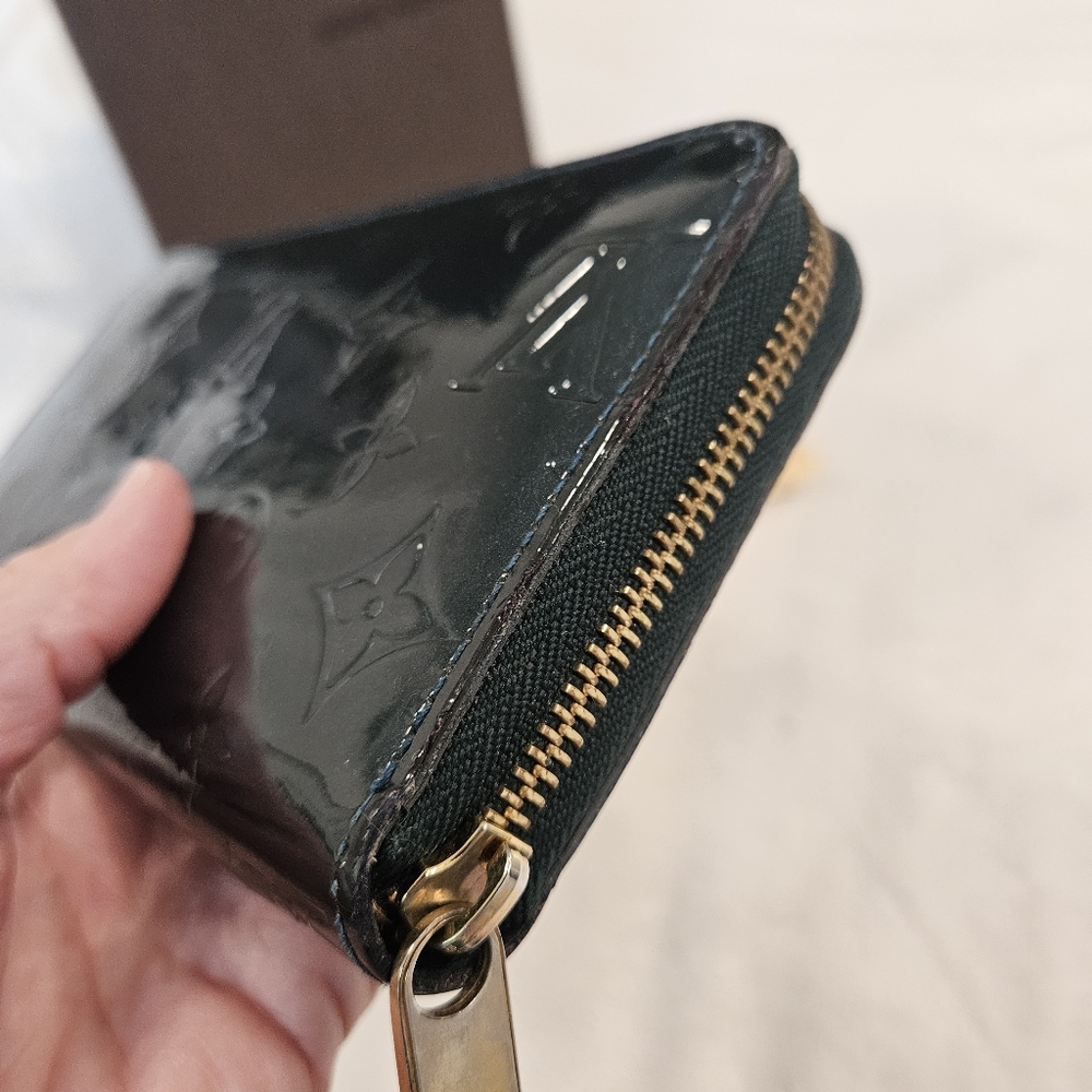 LOUIS VUITTON Vernis Zippy Long Wallet - Picture 6 of 15